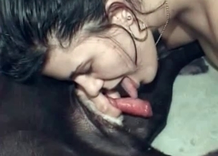 Pure pleasure for a big-dicked doggo