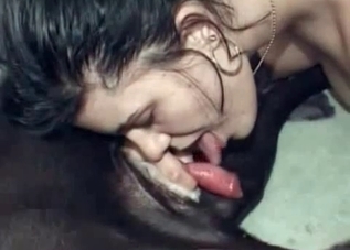 Pure pleasure for a big-dicked doggo