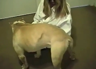 Kinky and downright cute chick enjoying a puppy